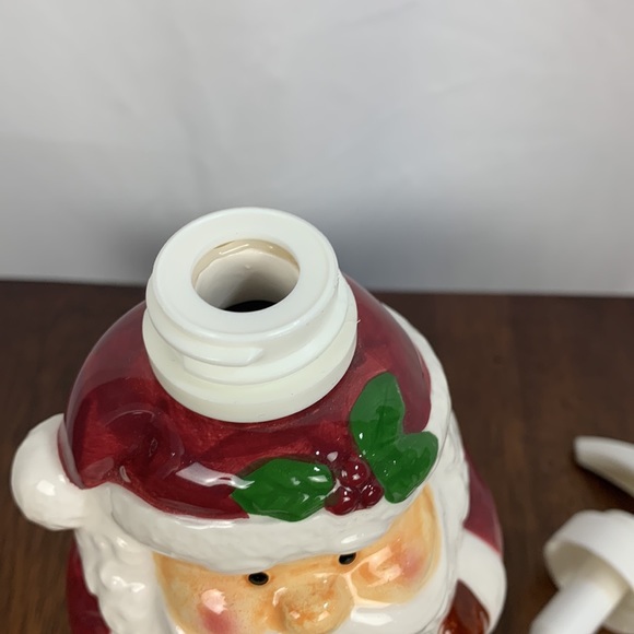 Ceramic Santa Pump Soap or Lotion Bottle - Picture 5 of 5